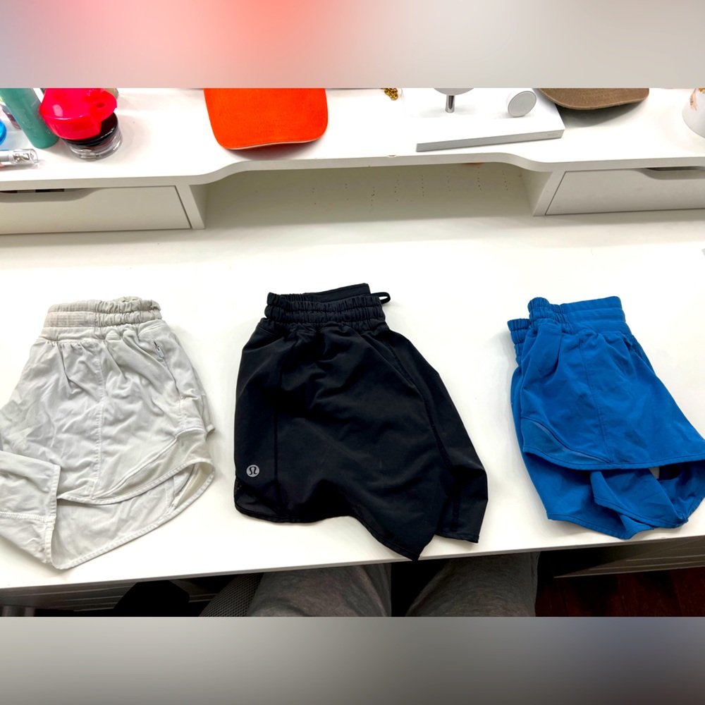 Lululemon little girl shorts 🖤💙🤍